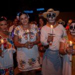 Celebra Mérida el Día de Muertos con altares y desfiles