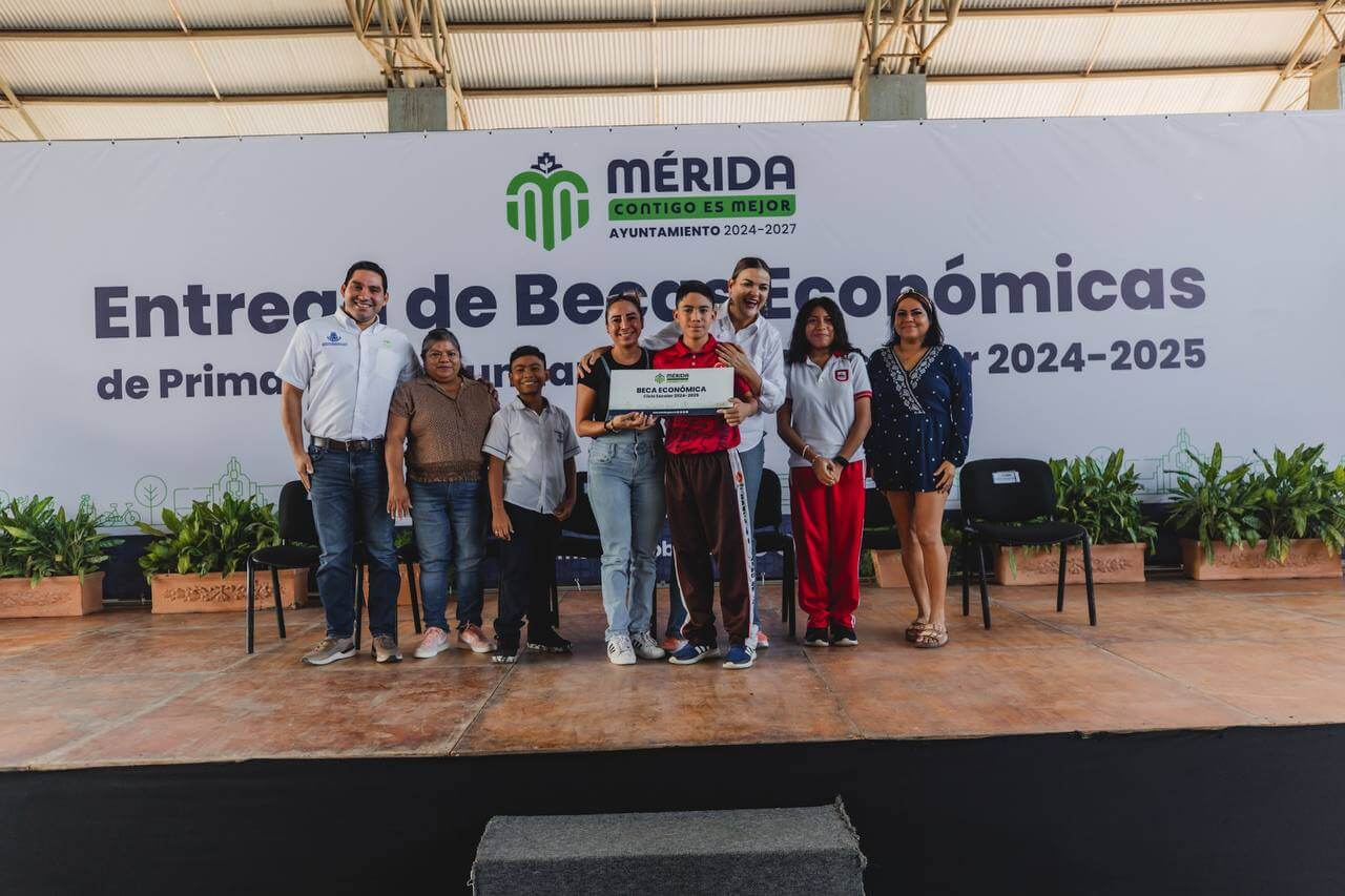 Becas en Mérida apoyo a estudiantes para el ciclo 2024-2025