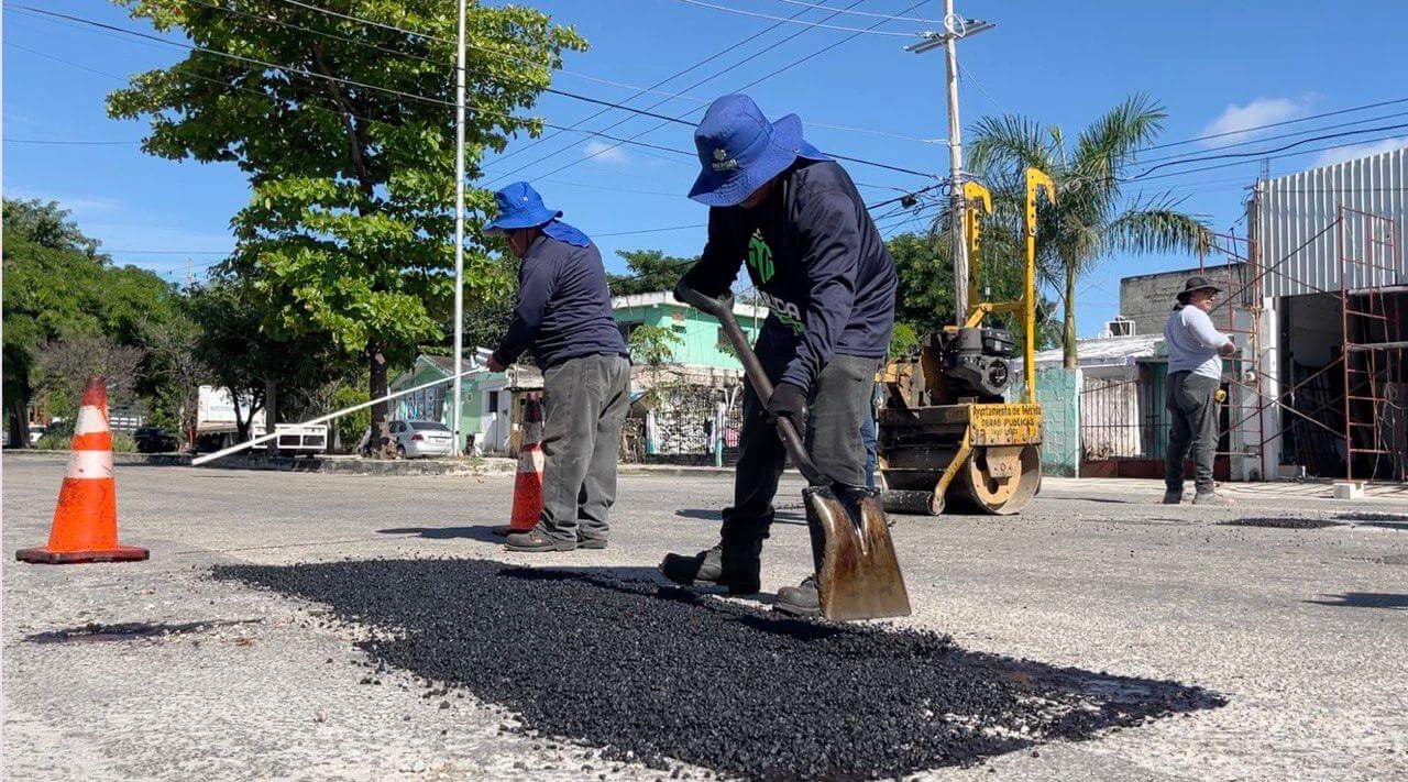 Bacheo y reparación de calles acciones que mejoran Mérida