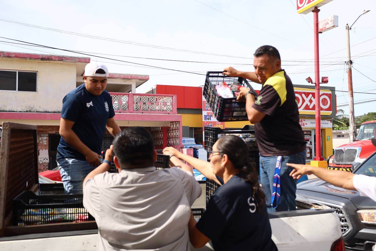 Carrera del Pavo impulsa entrega de despensas en Progreso