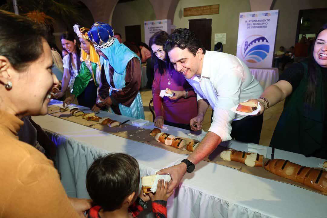 Rosca de Reyes en Progreso tradición y apoyo a panaderías locales