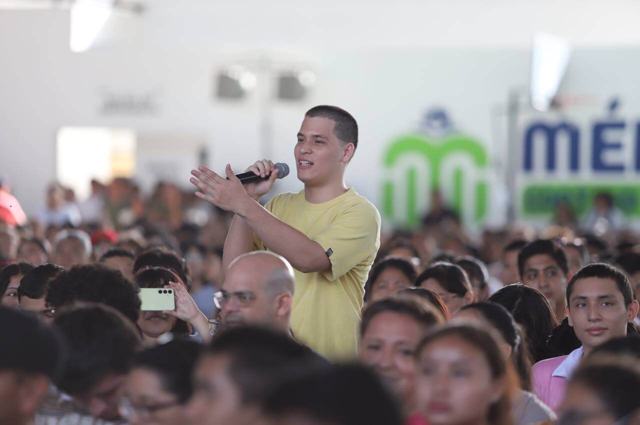 Entrega de cursos propedéuticos en Mérida 