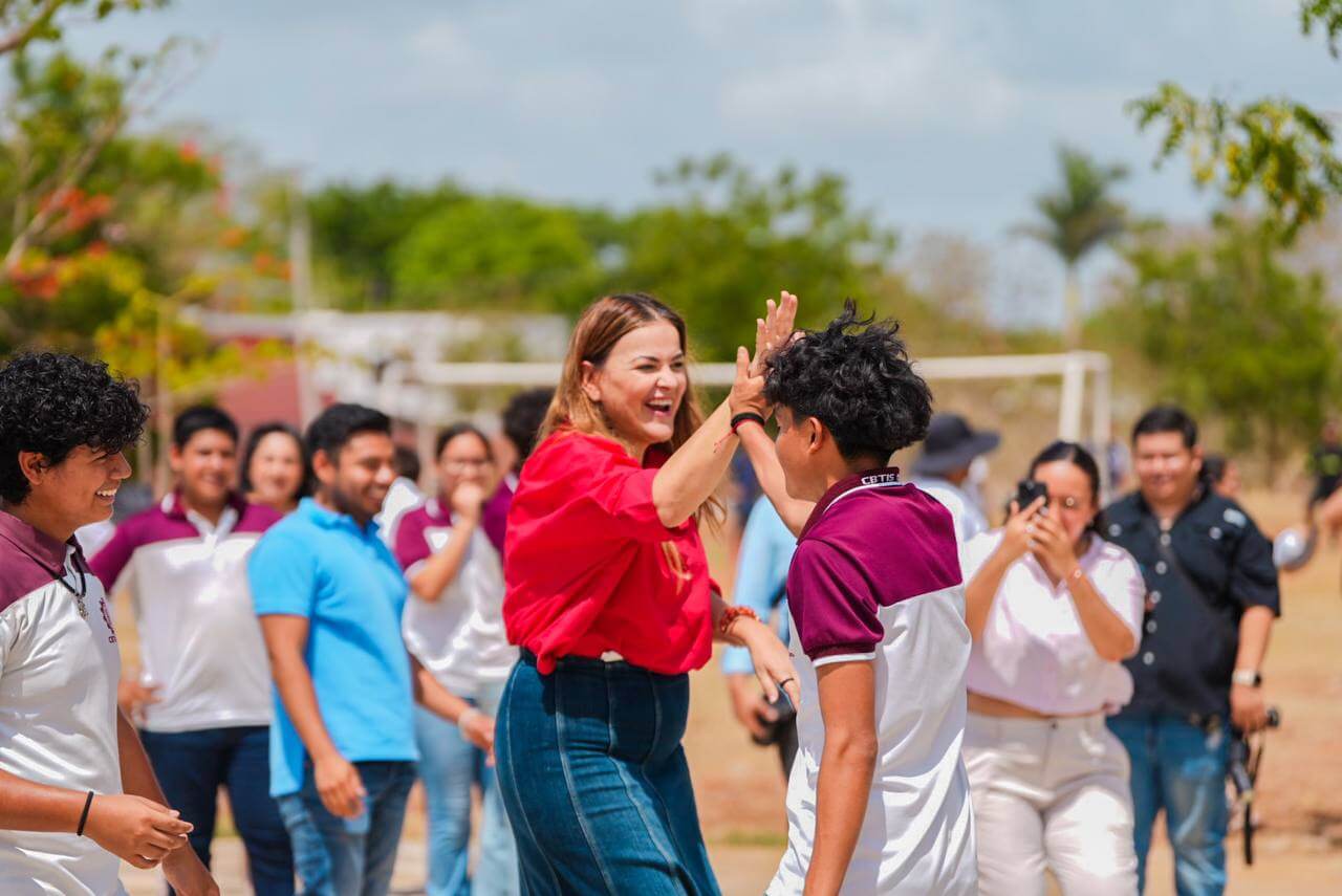 CBTIS 120 recibe programa Mérida me Cuida para prevenir riesgos
