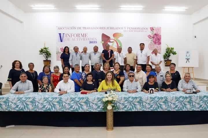 Personas mayores de Mérida reciben apoyo integral del Ayuntamiento