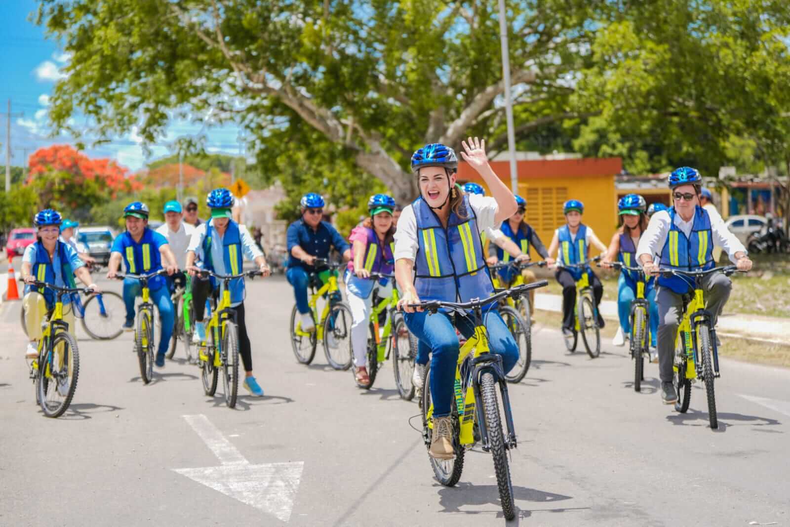 Comisaría de Xcunyá recibe apoyos para proyectos turísticos comunitarios