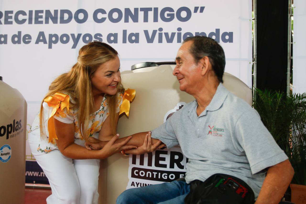 San José Tecoh suma 48 viviendas con tinacos entregados por el Ayuntamiento