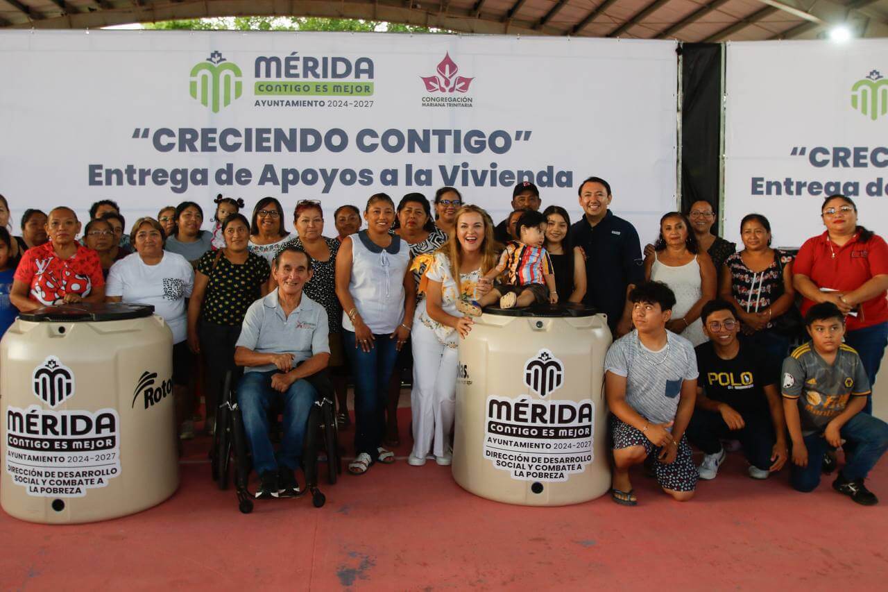 San José Tecoh suma 48 viviendas con tinacos entregados por el Ayuntamiento