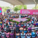 Mujeres meridanas reciben 7 de cada 10 apoyos municipales