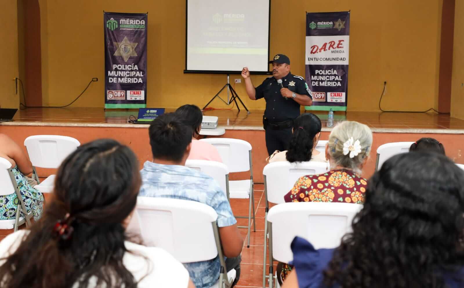 San Matías Cosgaya recibe programa D.A.R.E. para prevenir adicciones