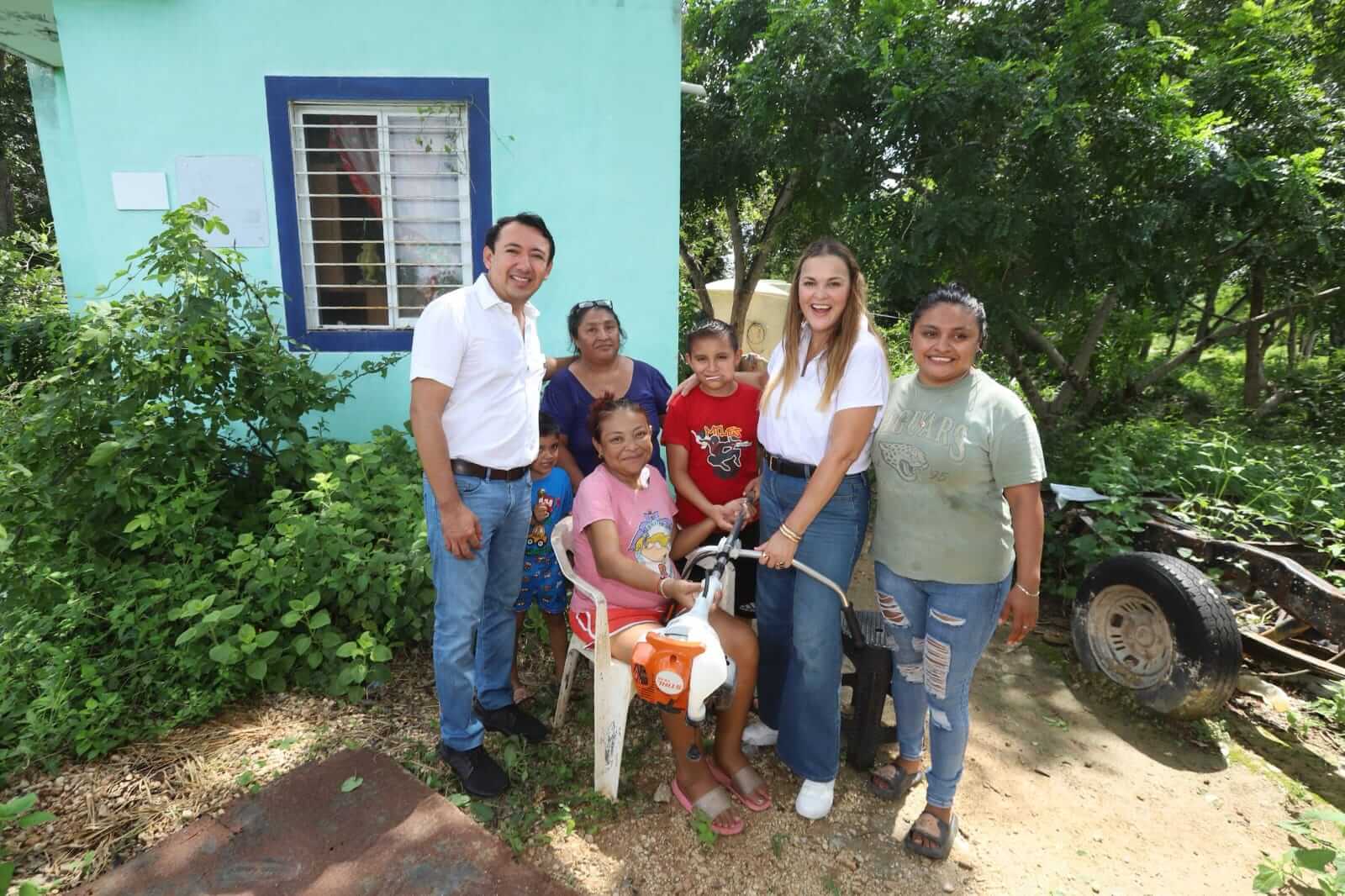 Programa de Gestión Social acerca beneficios a familias de San José Tzal y Xmatkuil