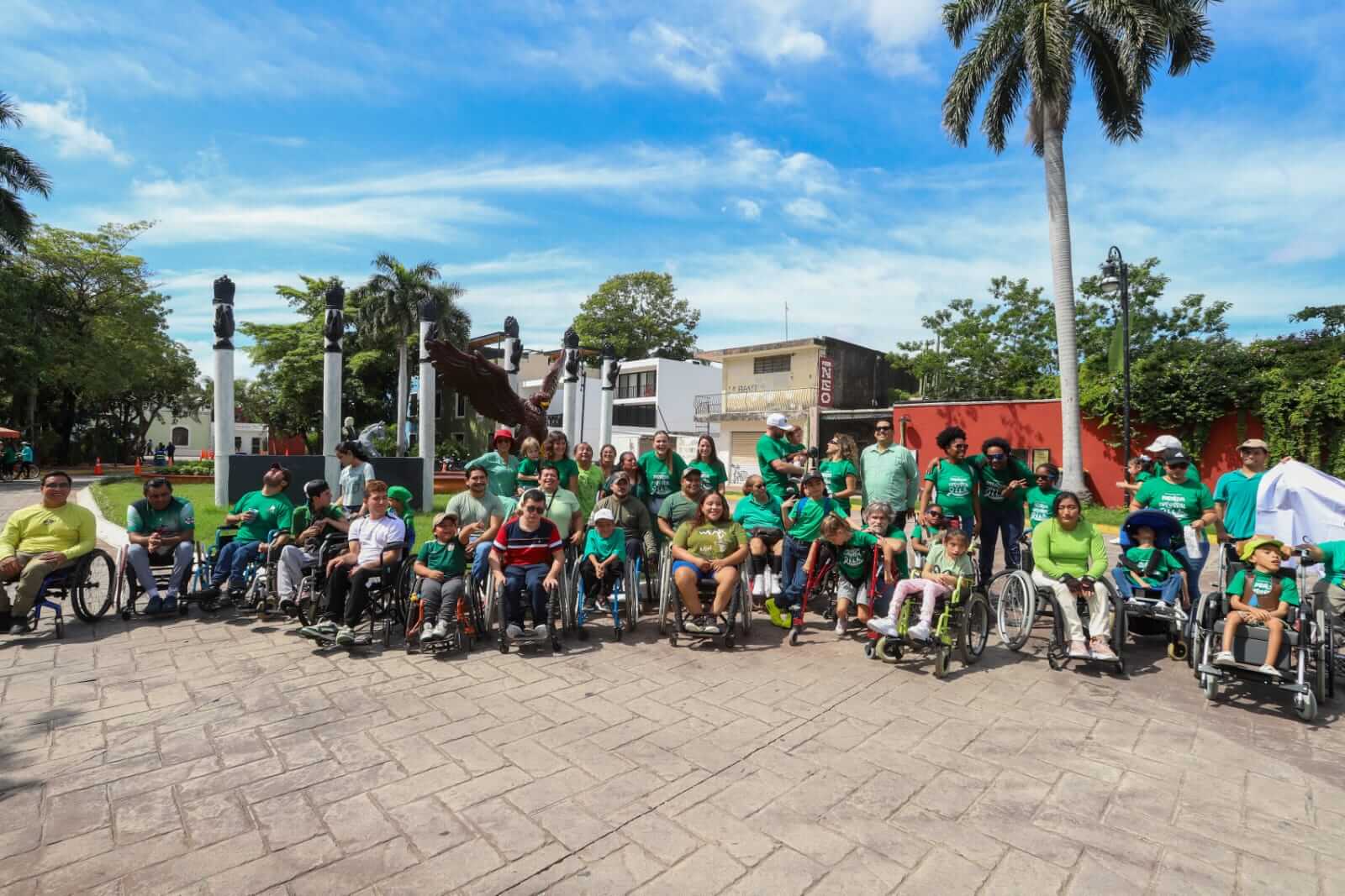 Rodada en Silla de Ruedas reúne a familias en Paseo de Montejo