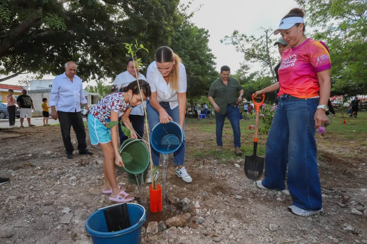 Las Américas suma 50 nuevos árboles con participación vecinal