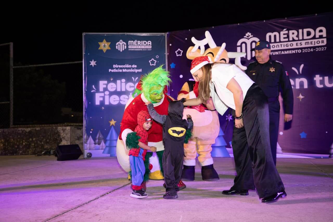Mérida Brilla reúne a familias con caravana navideña en Miraflores