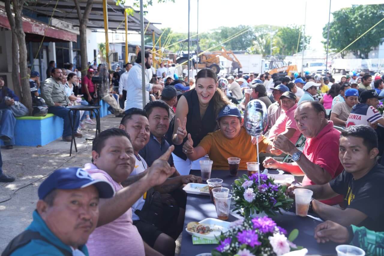 Trabajadores municipales de Mérida cierran año con encuentros laborales