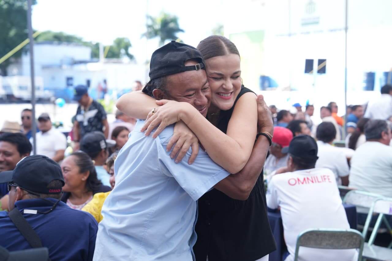 Trabajadores municipales de Mérida cierran año con encuentros laborales