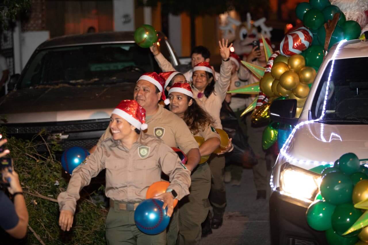 Mérida Brilla reúne a familias con caravana navideña en Miraflores