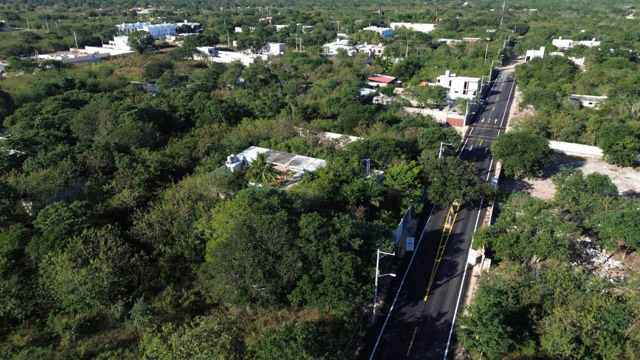 Colonia San Juan Bautista suma pavimentación y banquetas en cierre de año