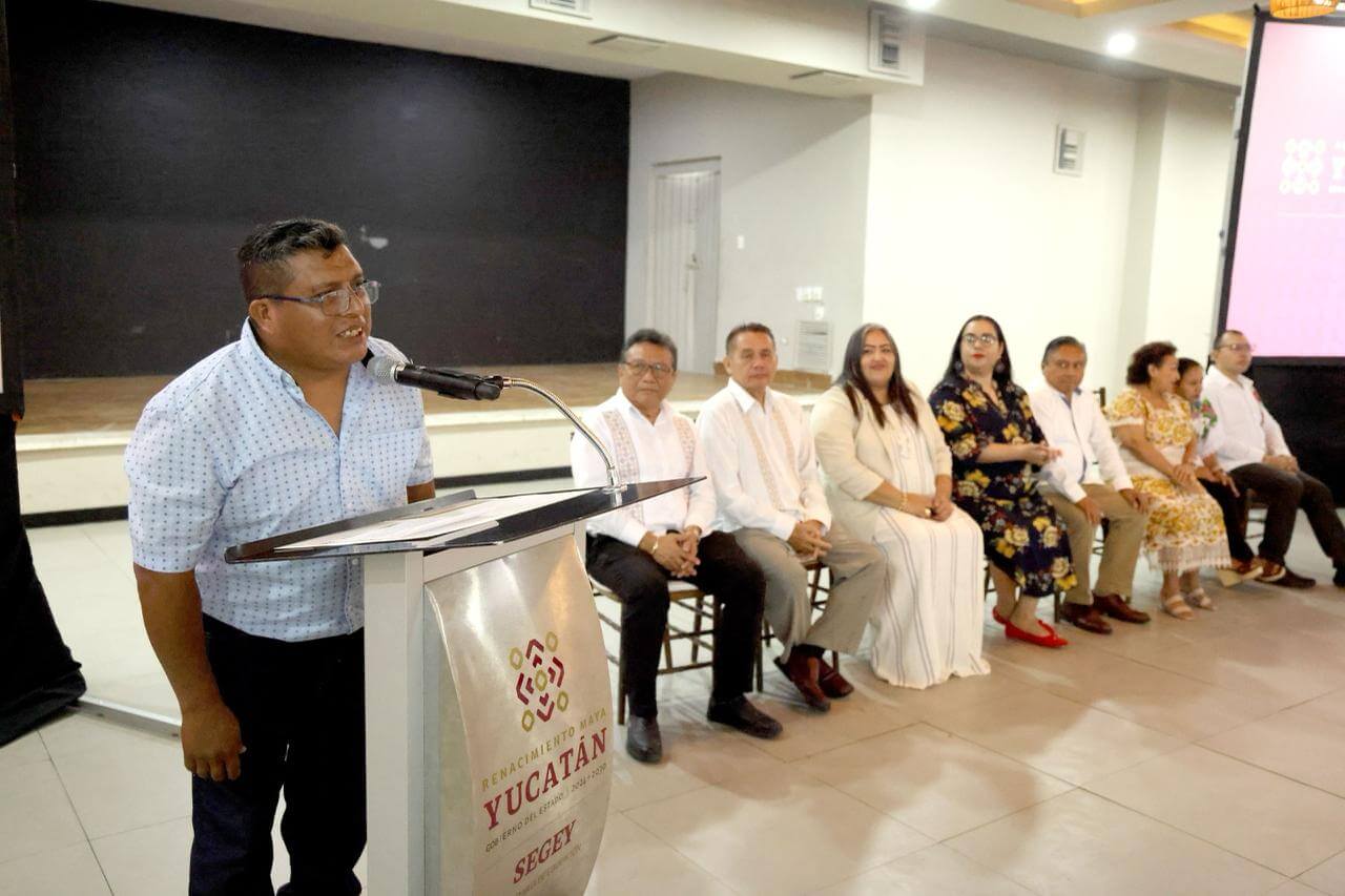 Wikipedia lengua maya