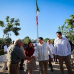 Encabeza Díaz Mena ceremonia de izamiento de Bandera en Yucatán