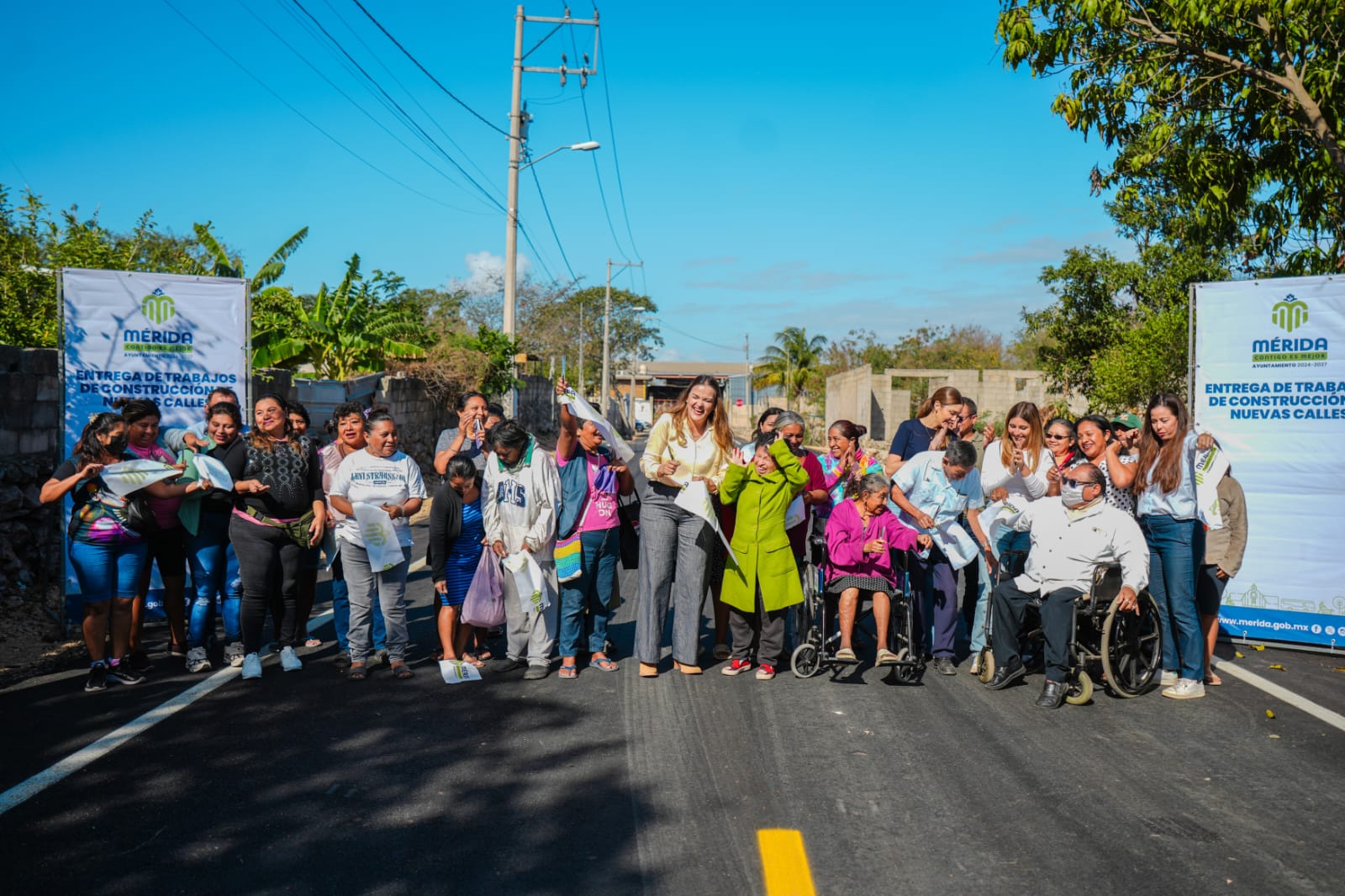 San Luis Sur Dzununcán atiende baches, rejillas y basura en operativo municipal