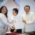 Universidad para el Bienestar entrega 95 títulos de Medicina en Yucatán