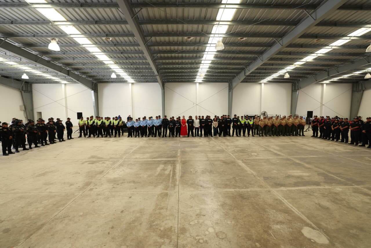 Seguridad en Carnaval de Mérida coordina vigilancia y control en Plaza Carnaval