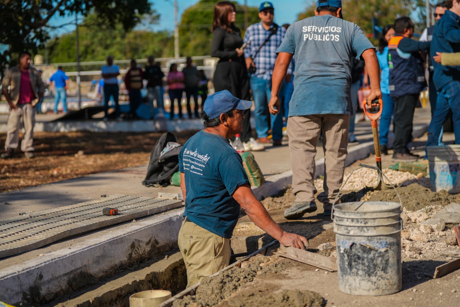 San Luis Sur Dzununcán atiende baches, rejillas y basura en operativo municipal