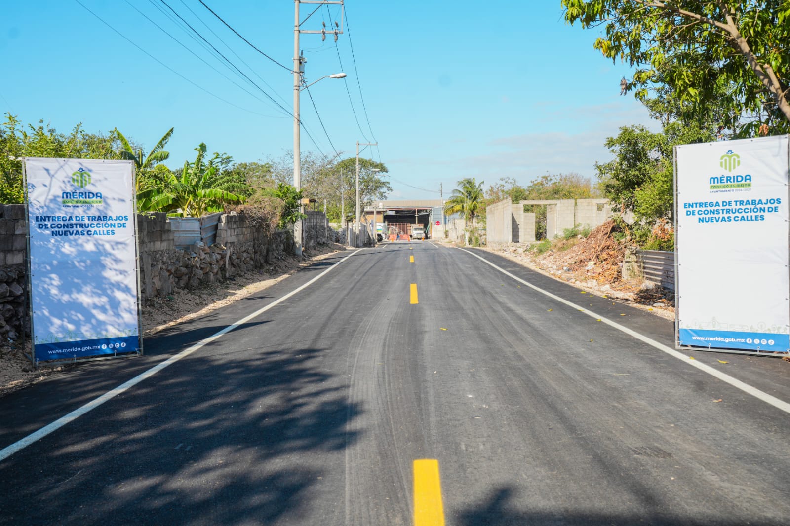 San Luis Sur Dzununcán atiende baches, rejillas y basura en operativo municipal