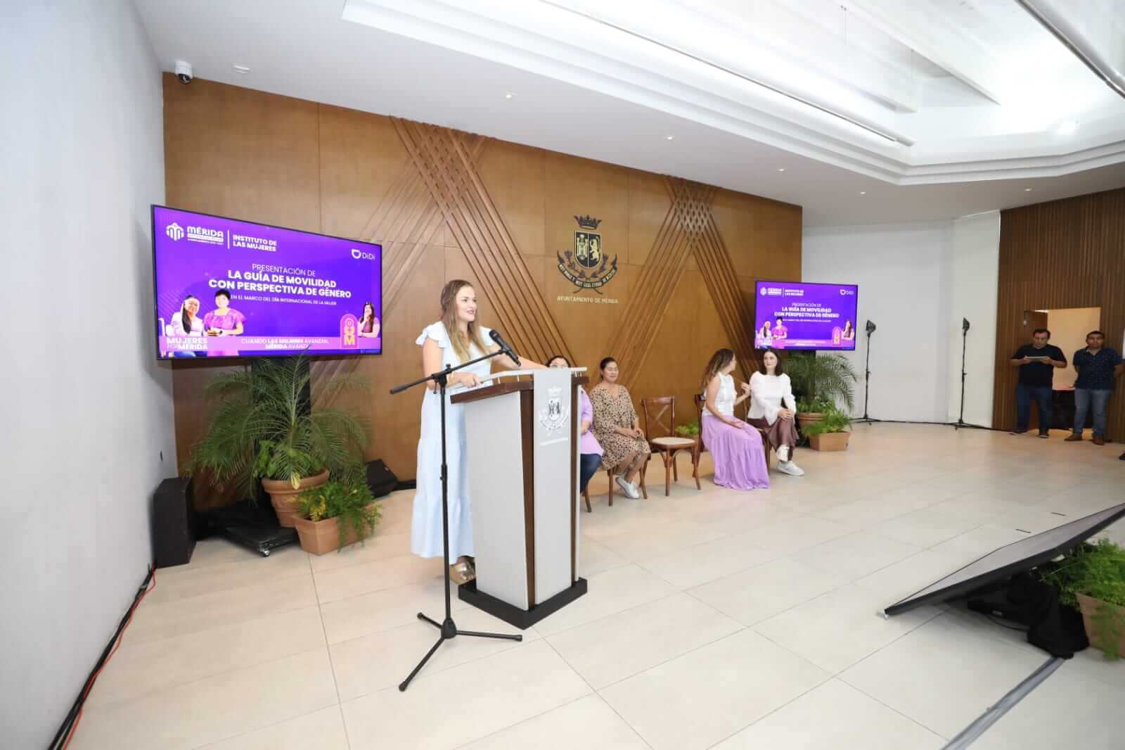 Guía de movilidad Mérida impulsa seguridad en transporte digital para mujeres