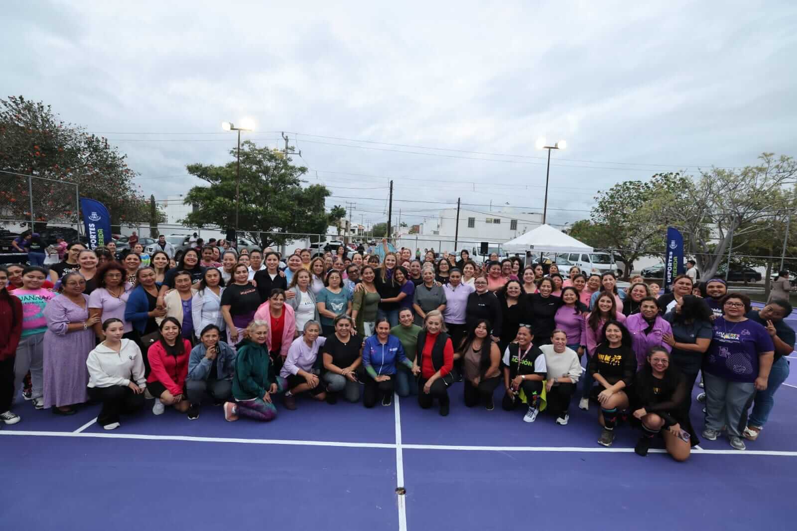 Macroclase de defensa personal fortalece seguridad de mujeres en Mérida