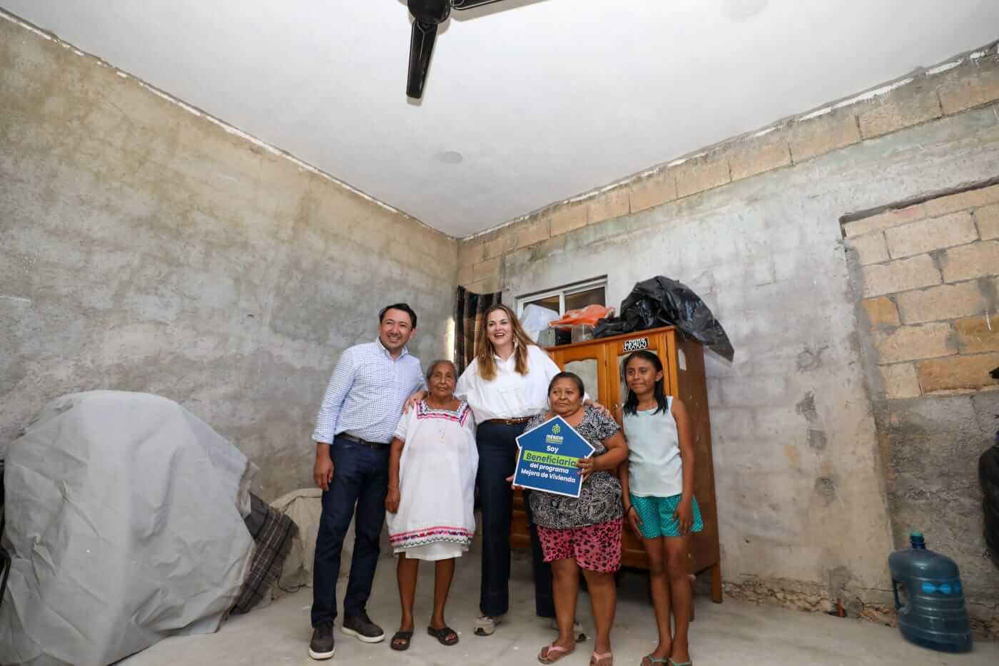 Programa Mejora de vivienda entrega apoyos en comisarías de Mérida
