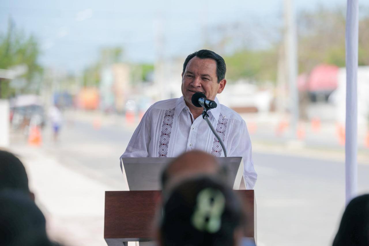 calles de progreso y flamboyanes