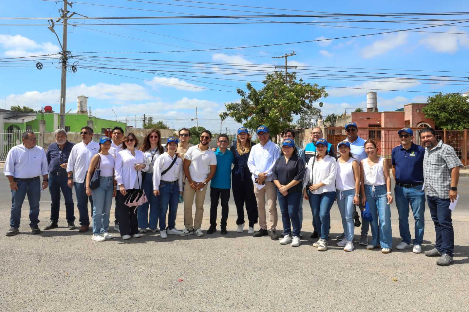 Mercado de San Roque analizan reordenamiento urbano con estudiantes de la UADY