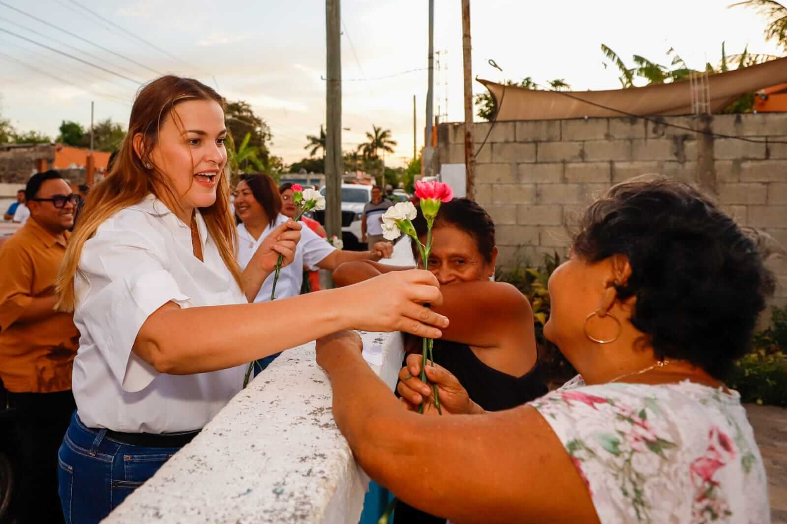 Colonia Nueva Chichén Itzá concentra actividades por Día de las Madres