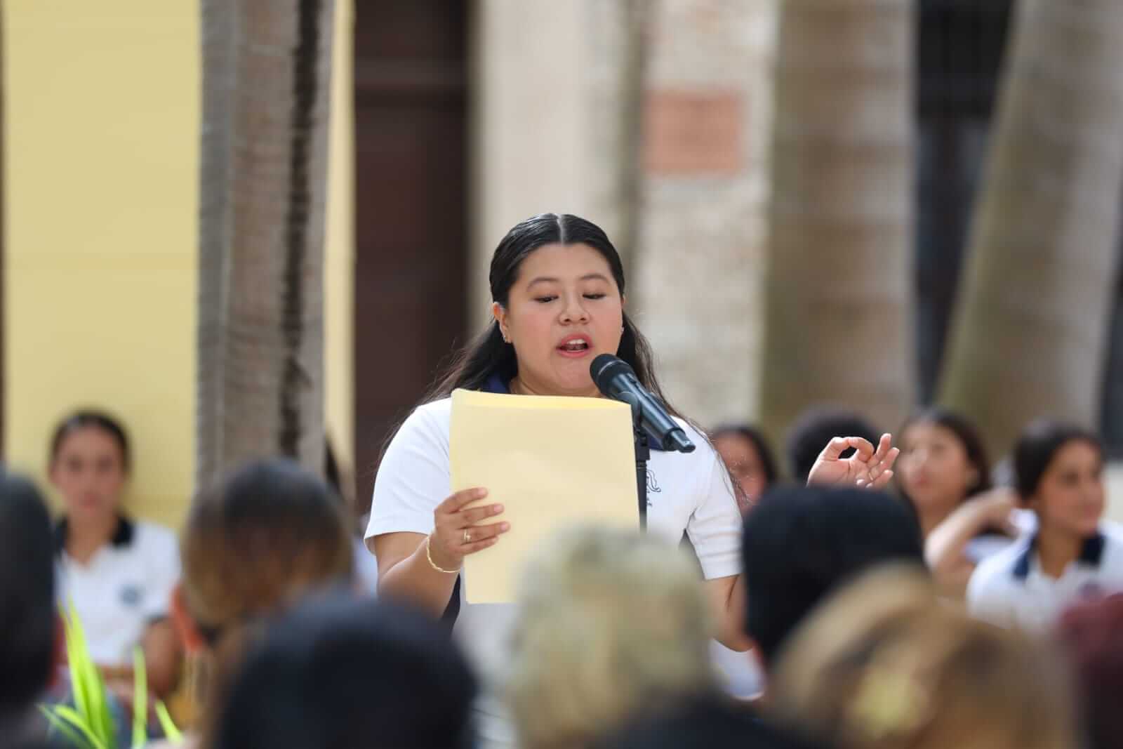 Día de las Madres en Mérida reúne homenaje en el Monumento a la Madre
