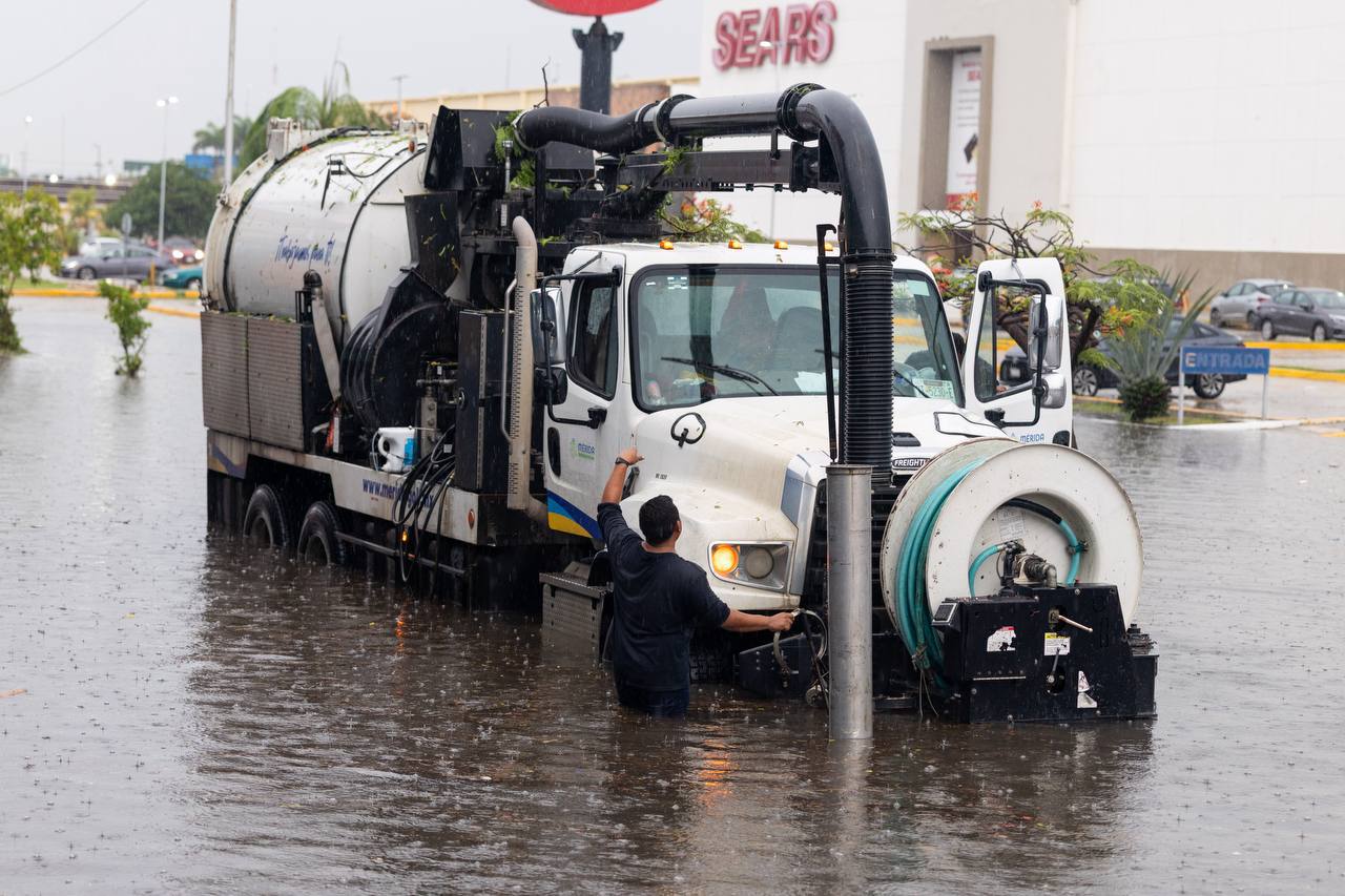 Lluvia histórica en Mérida activa protocolo especial del Ayuntamiento