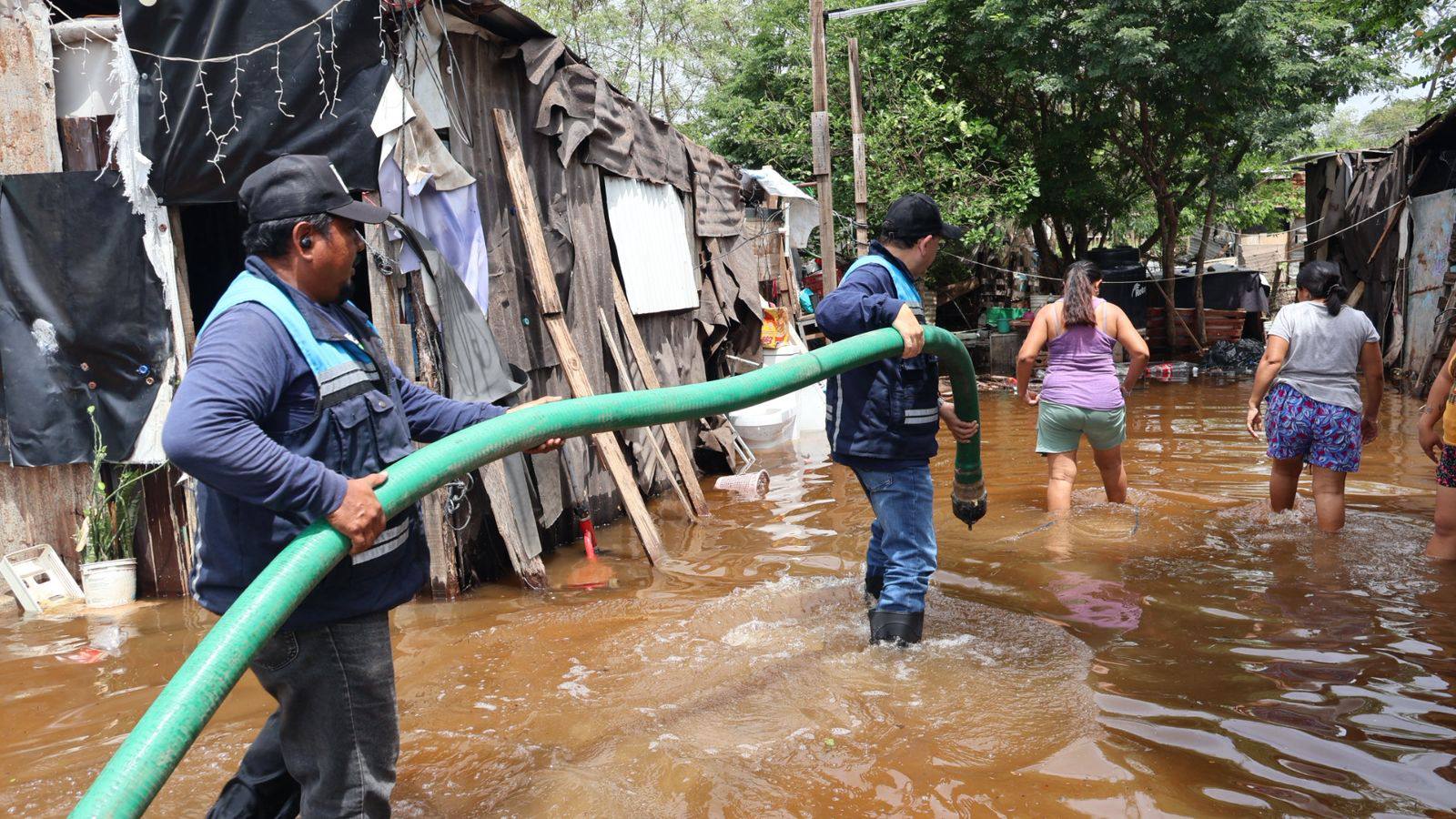 Contingencia por lluvias despliega operativo municipal en Mérida