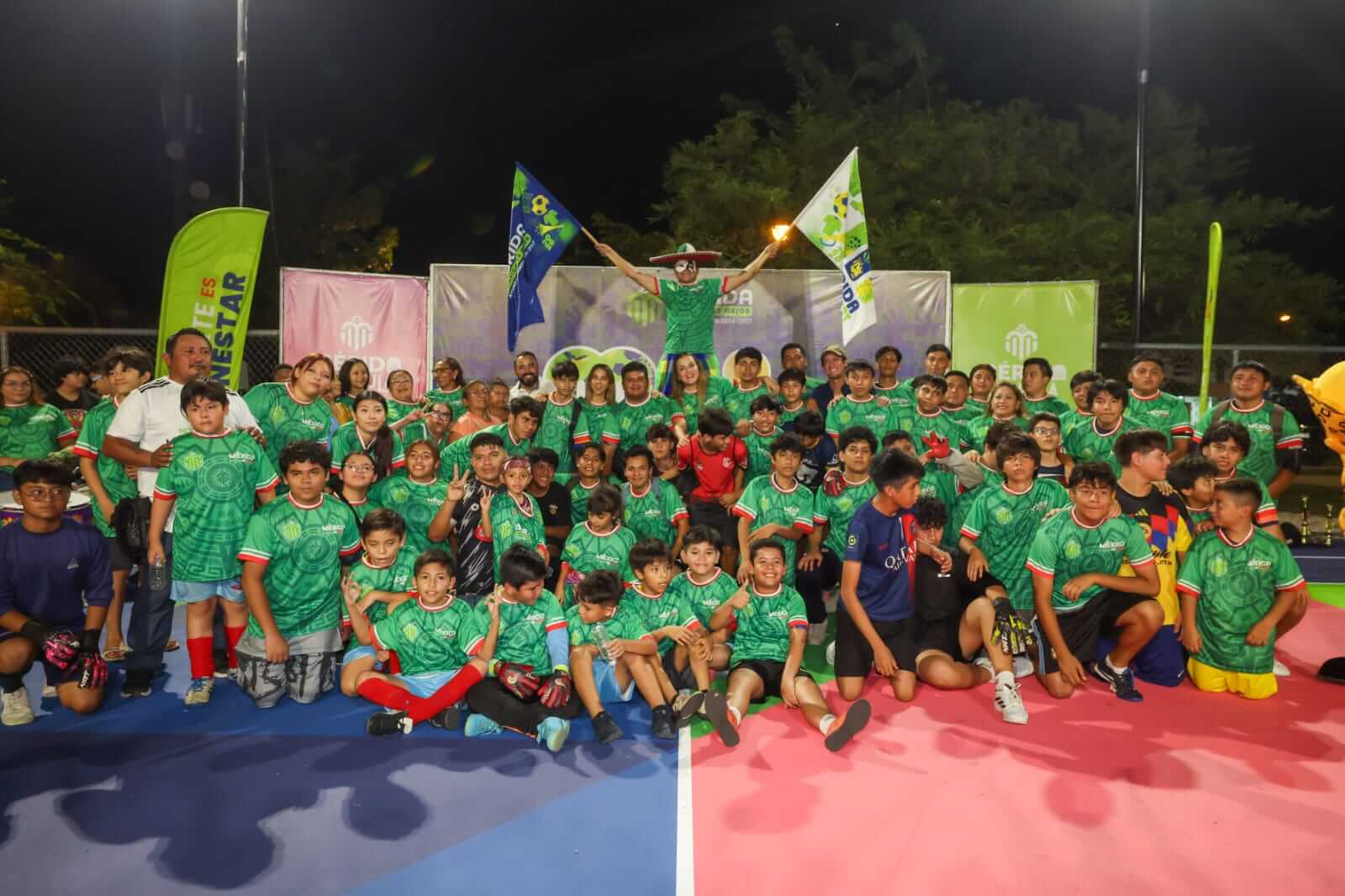 Canchas mundialistas en Mérida impulsan actividades deportivas en colonias