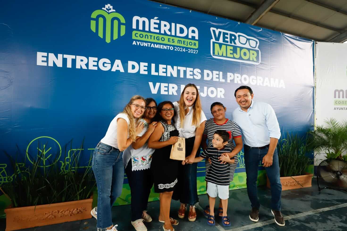 Programa Ver Mejor supera 10 mil beneficiarios con entrega de lentes