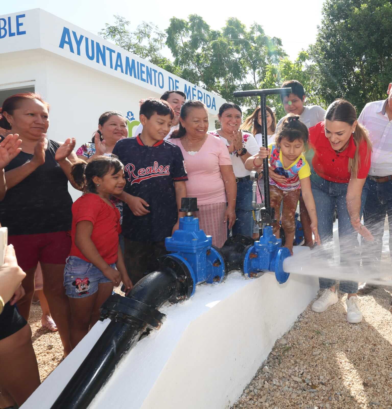 Combate a la pobreza en Mérida beneficiará a más de 48 mil habitantes