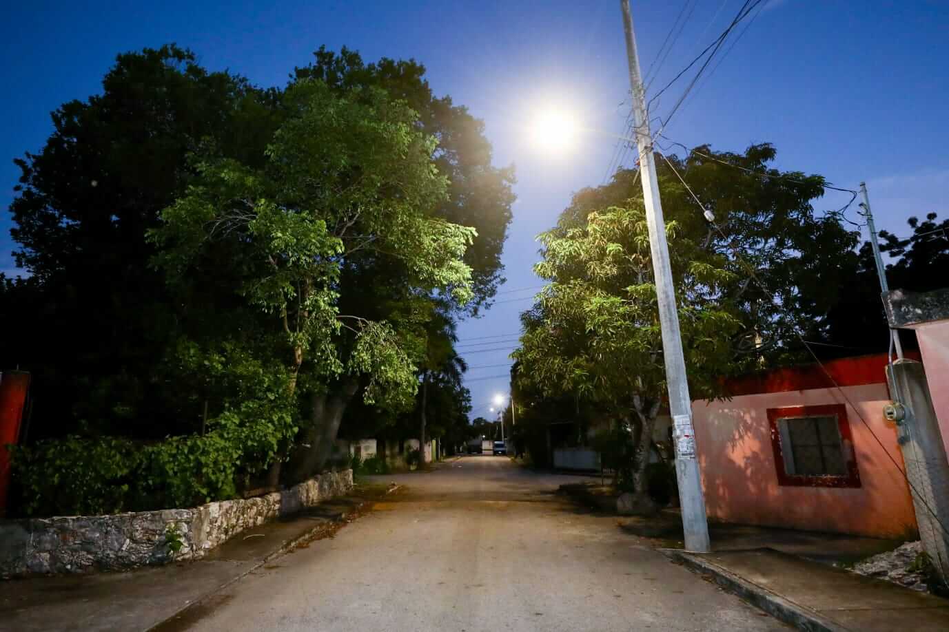 Luces LED en comisarías de Mérida alcanzarán cobertura total este año