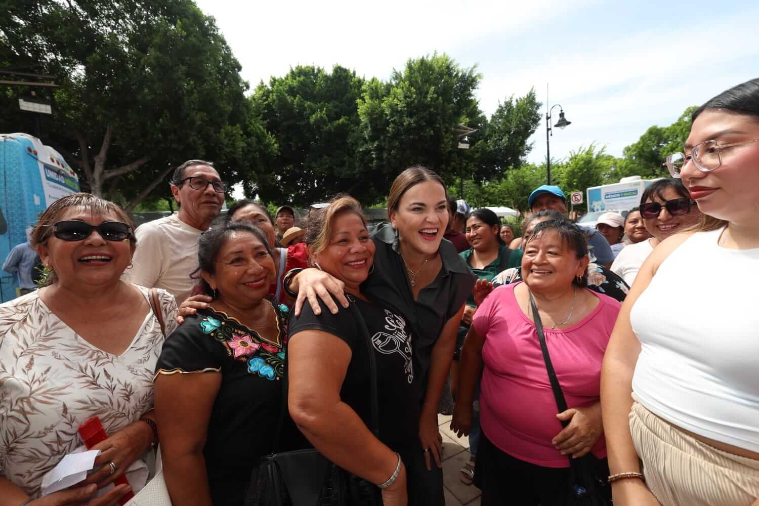 Miércoles Ciudadano en Mérida atiende 90% de 4 mil 618 solicitudes
