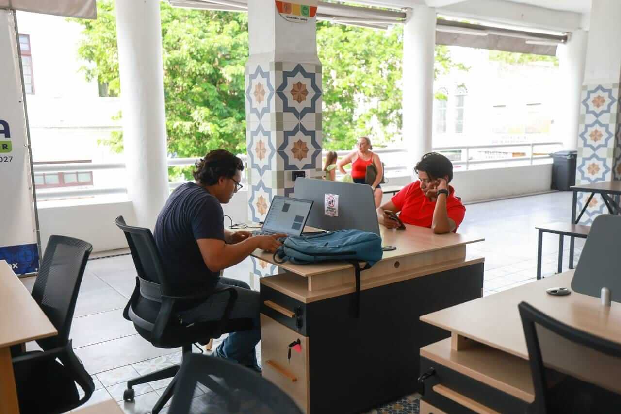 Transformación digital de Mérida amplía internet gratuito y trámites en línea