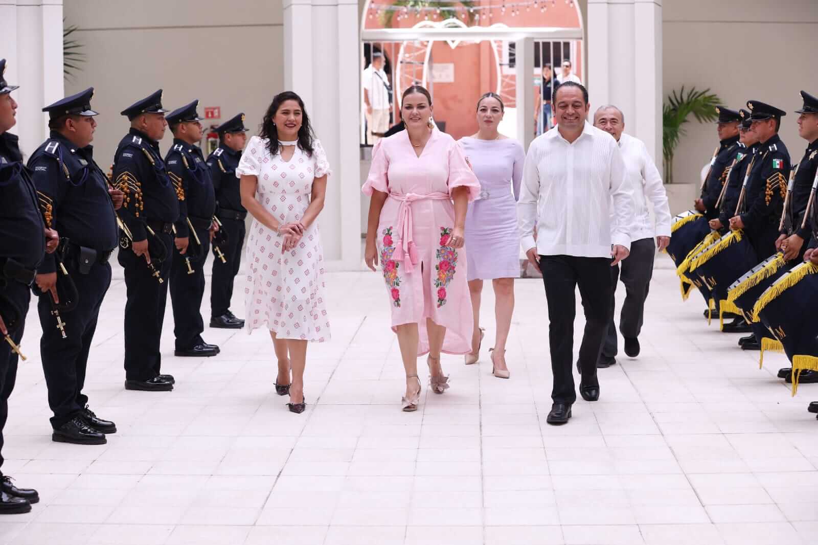 Sesión Solemne de Cabildo en Mérida conmemora 216 años de Independencia