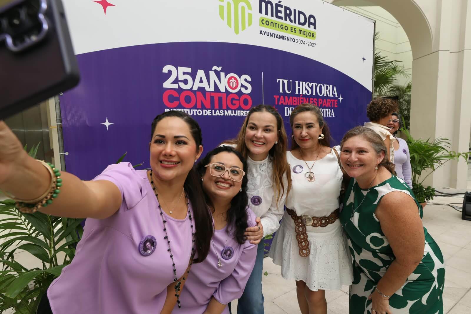 Instituto de las Mujeres de Mérida conmemora 25 años de historia