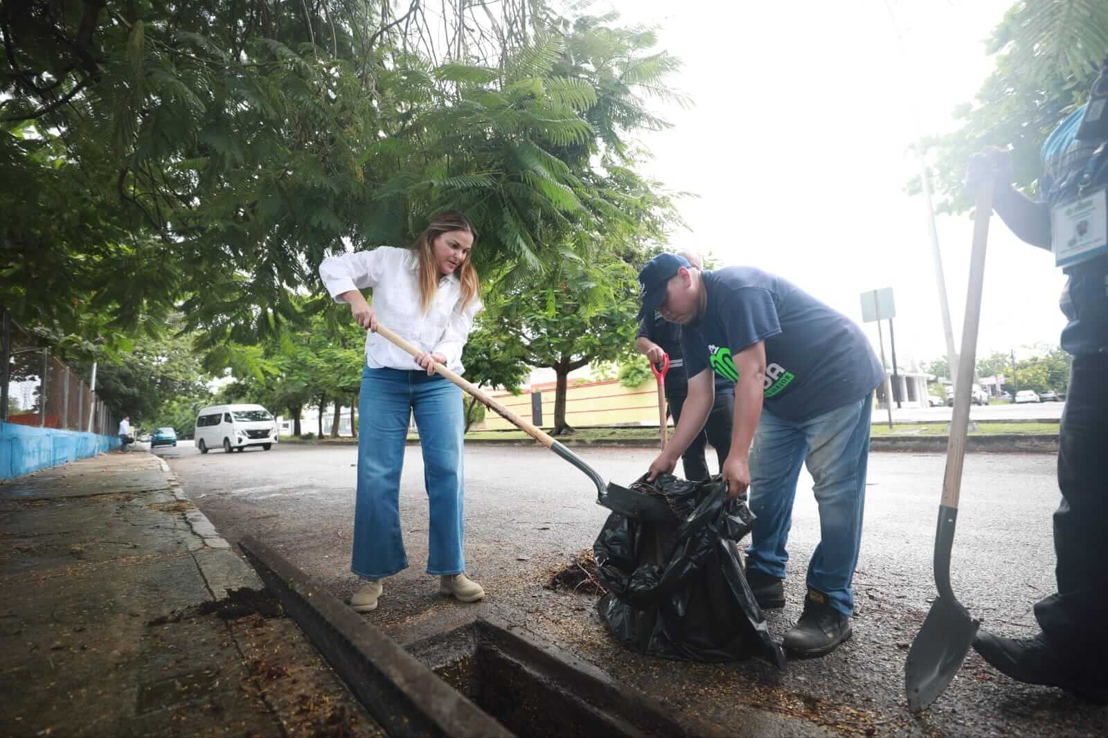 Operativo por lluvias en Mérida mantiene desplegadas cuadrillas municipales