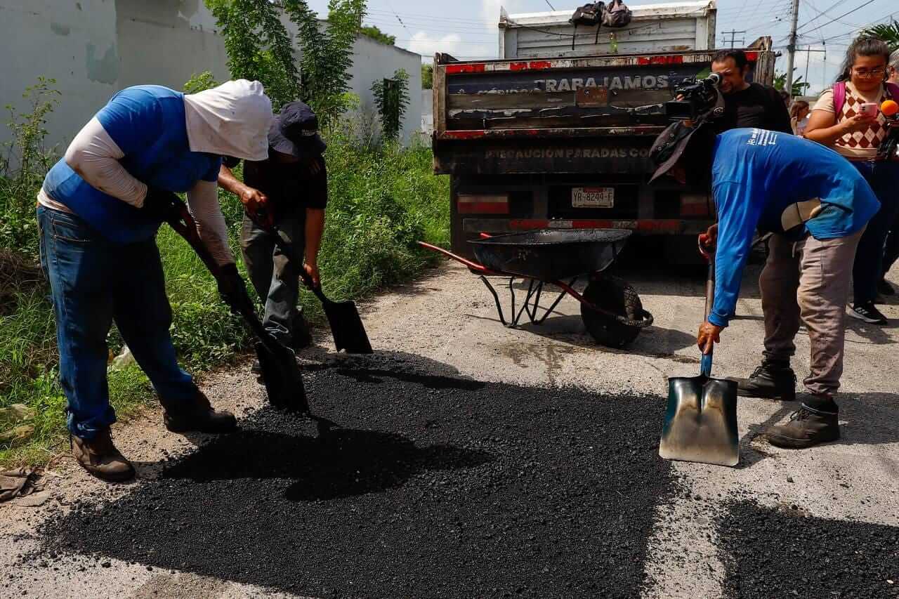 Operativo Calle por Calle atiende 542 mil baches en Mérida