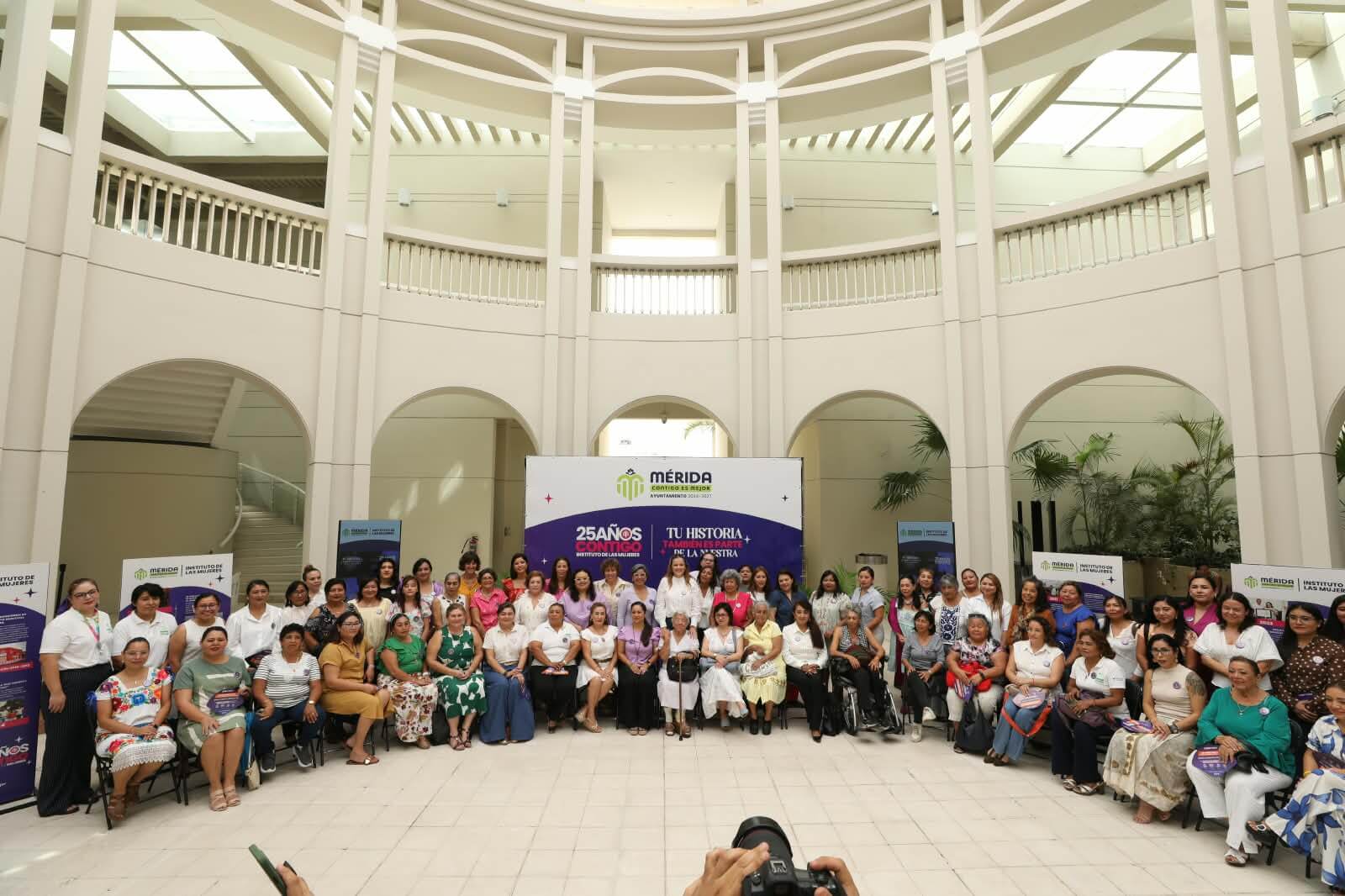 Instituto de las Mujeres de Mérida conmemora 25 años de historia