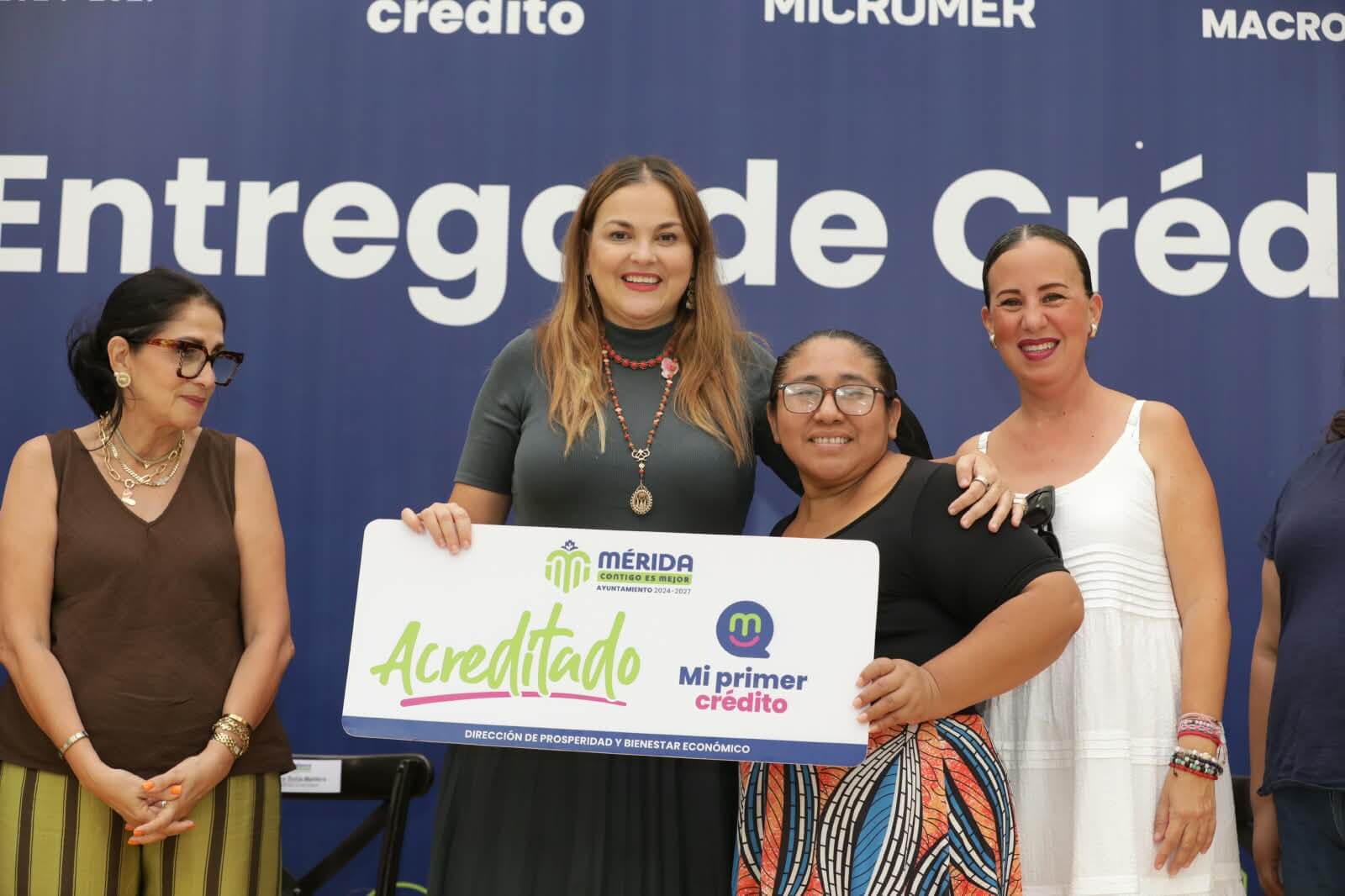 Créditos para emprendedores en Mérida Ayuntamiento entrega 108 financiamientos