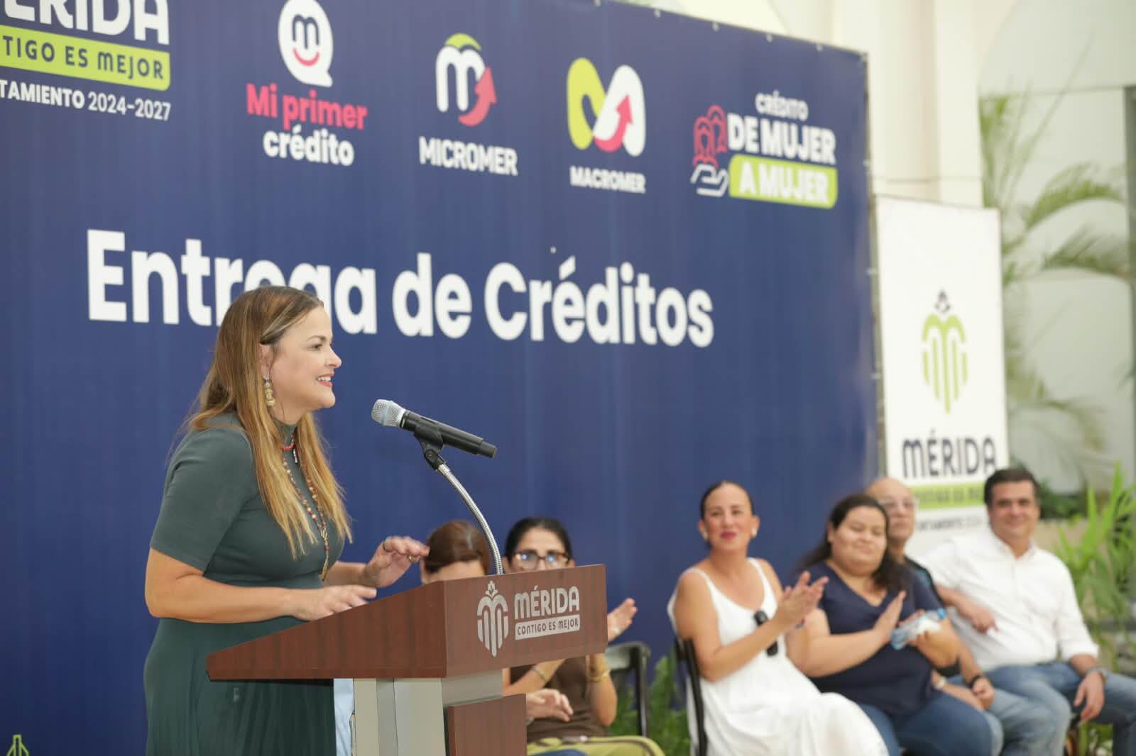 Créditos para emprendedores en Mérida Ayuntamiento entrega 108 financiamientos